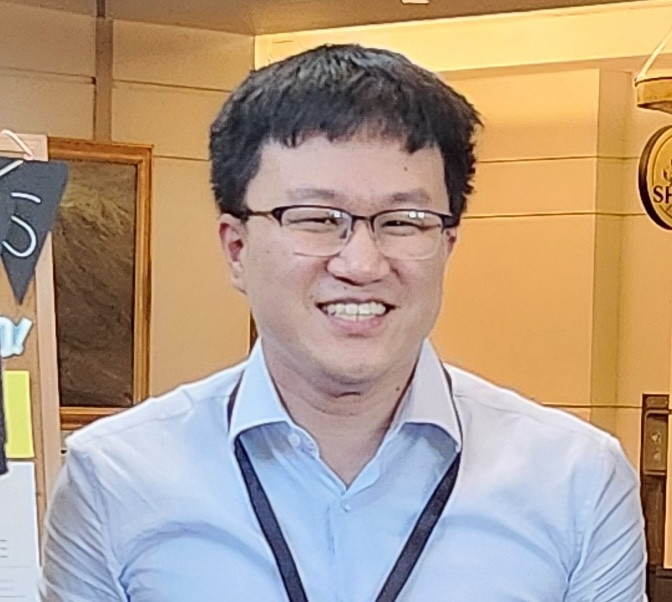 Ethan Yoo