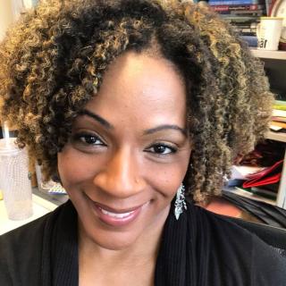 Dr. Dawne Mouzon receives Midcareer Scholar Award 